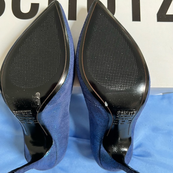 Schutz metallic blue pump stilleto, size 5B , 4inch heels, comes with box - Picture 4 of 9